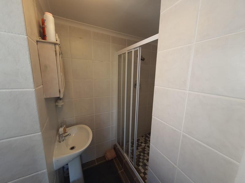 2 Bedroom Property for Sale in Gordons Bay Western Cape